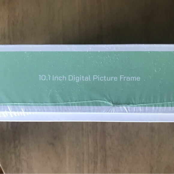 Digital Picture Frame unopened - Picture 2 of 5